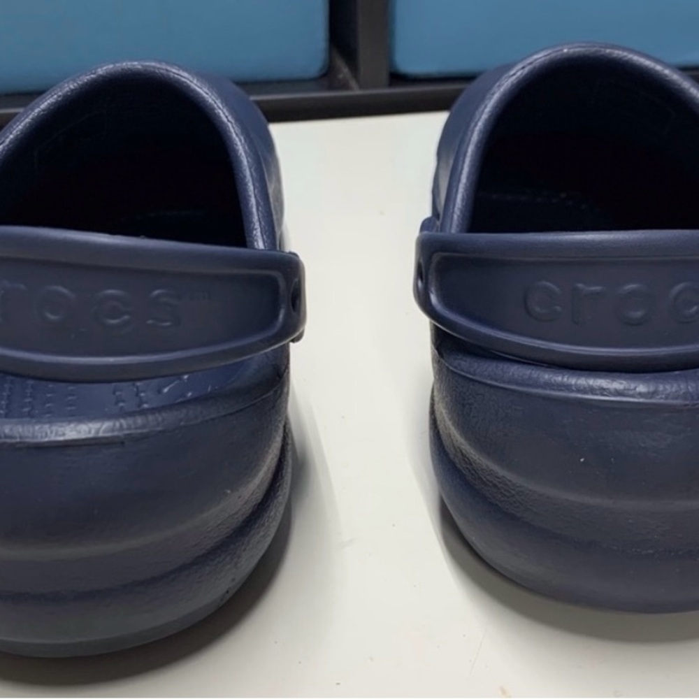 CROCS Bistro Navy Blue Slip Resistant Doctor Nurse Grip Waterproof Clogs-Mens 14 - Picture 3 of 4